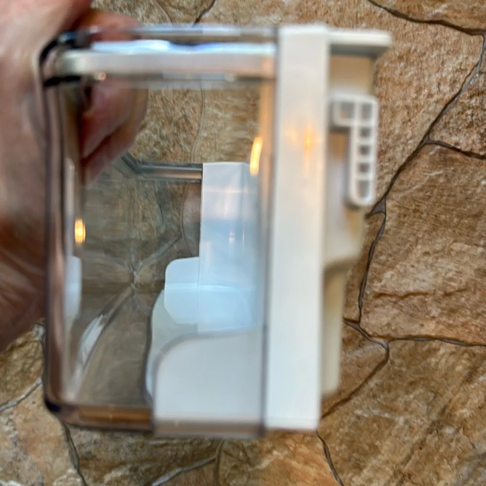 Kenmore plastic storage